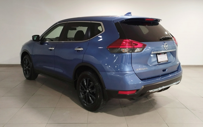 Nissan X-Trail  5 pts. Sense, TA, 5 pas., RA-17 (línea anterior) 2022